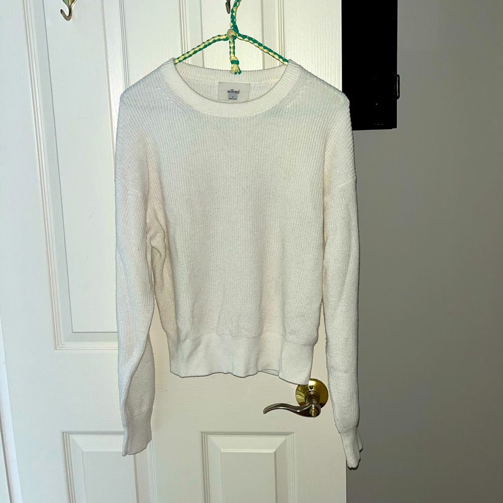 Size Small Wilfred Sweater